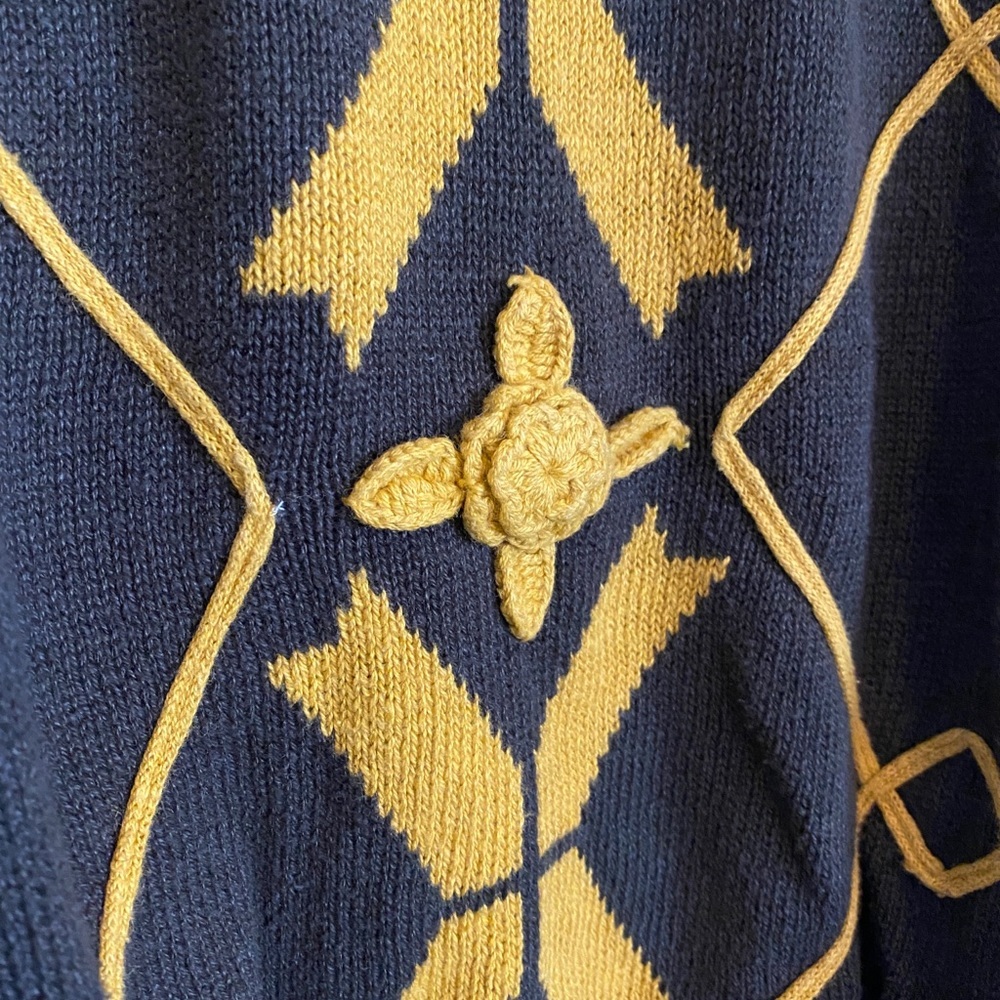 Vintage Rosette Crew Neck Balloon Sleeve S… - Picture 5 of 6